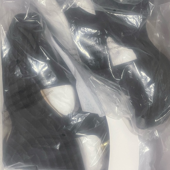 Michael Kors Wedges - Picture 1 of 5